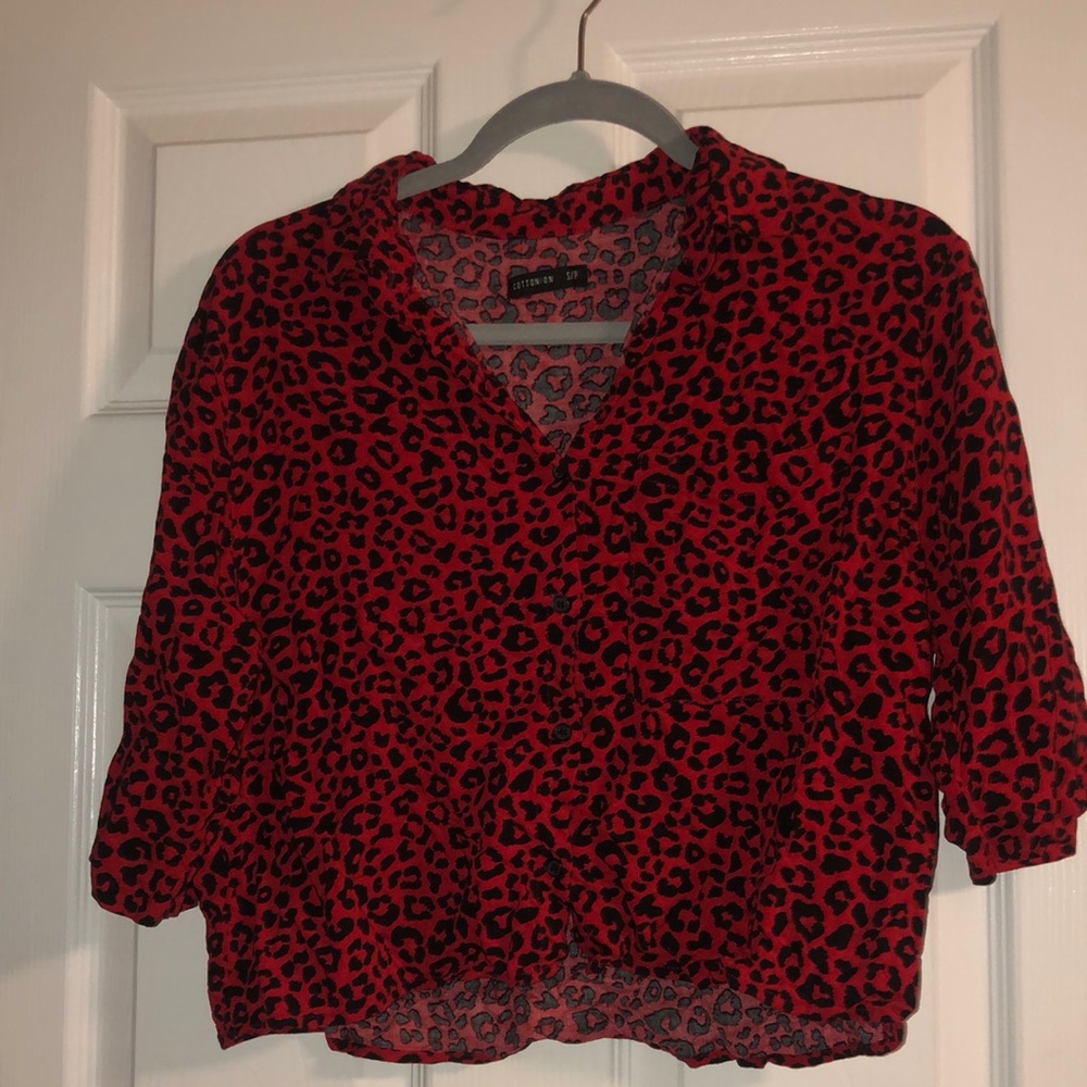 COTTON CROPPED CHEETAH BUTTON DOWN
